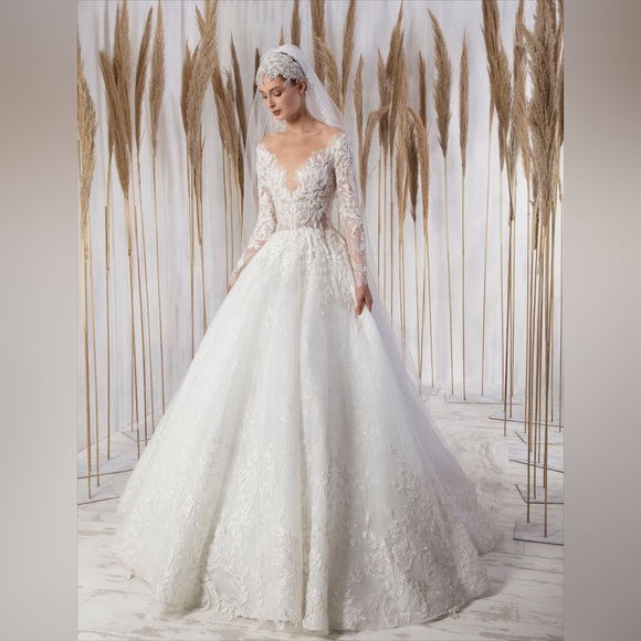 TONY WARD SAMPLE SALE! La Mariee: Clea - Picture 5 of 6